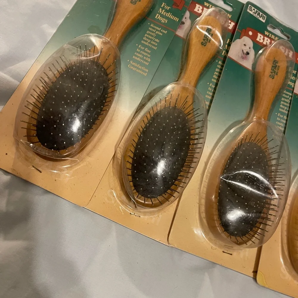 Safari Dog Brush Set of 5 New in Pack